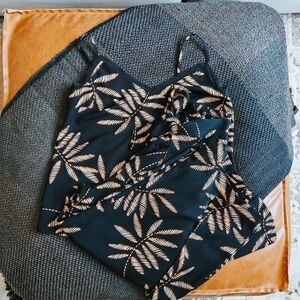 A New Day Palm Print Matching Set – Cami Tank & Paperbag Pants (Size XS)